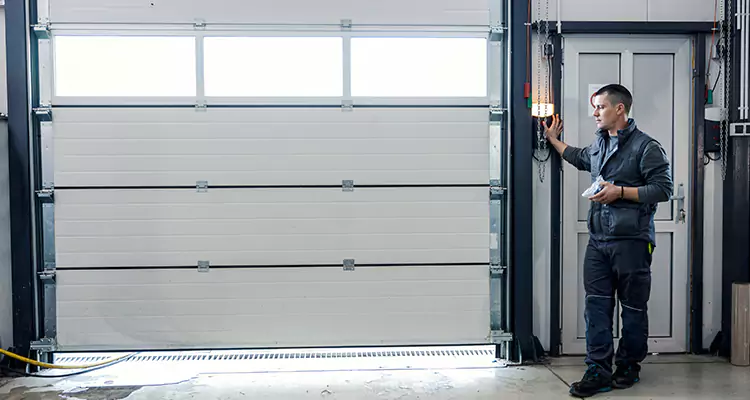 Modern Overhead Door Repair in Brandon, FL