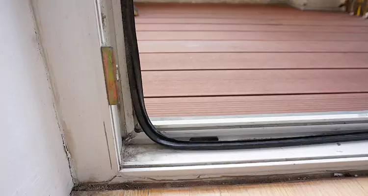 Why Choose Us for Leaking Sliding Glass Door Repair in Brandon, FL?