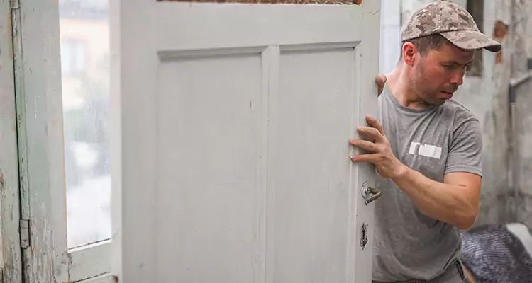 Home Front Door Replacement in Brandon, FL