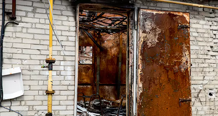 Metal Door Rust Repair in Brandon, FL