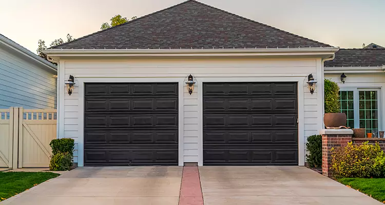 Residential Local Garage Door Repair in Brandon, FL