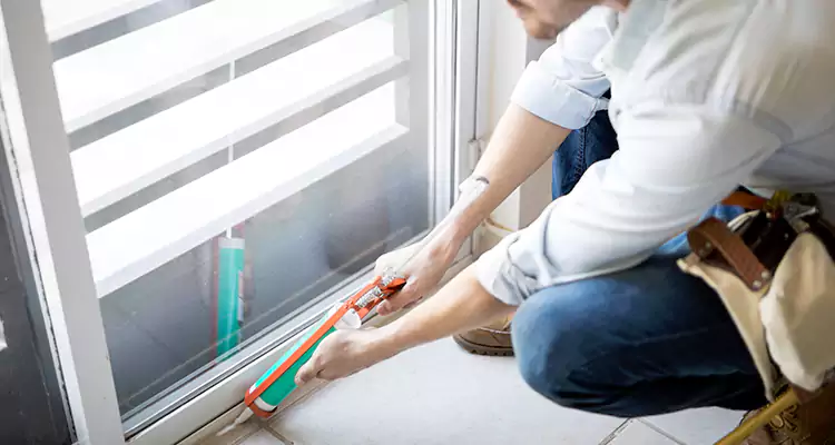Dap Window Caulk Repair in Brandon, FL